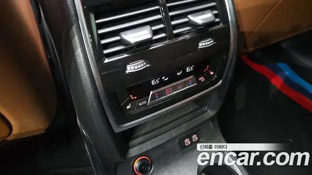 BMW X7 2025 — Photo 14/34
