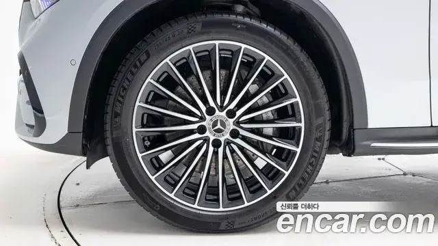 Mercedes-Benz GLC-Class 2025 — Фото 4/20