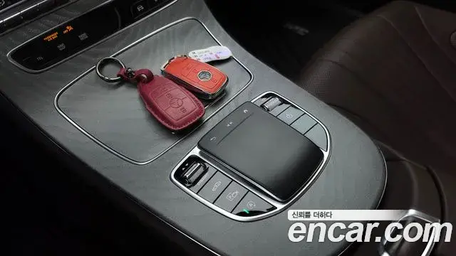Mercedes-Benz CLS-Class 2021 — Фото 19/20