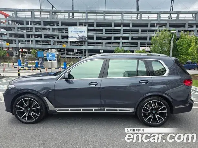 BMW X7 2020 — Фото 13/20