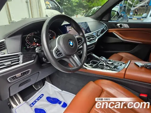 BMW X7 2020 — Фото 18/20
