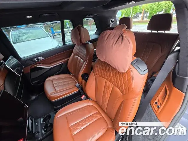 BMW X7 2020 — Фото 19/20