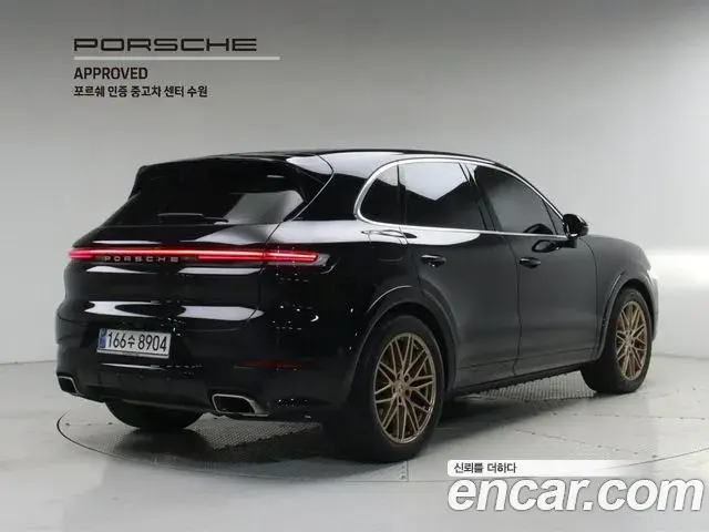 Porsche Cayenne 2025 — Photo 15/20
