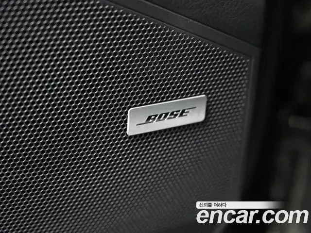 Porsche Cayenne 2025 — Photo 11/20