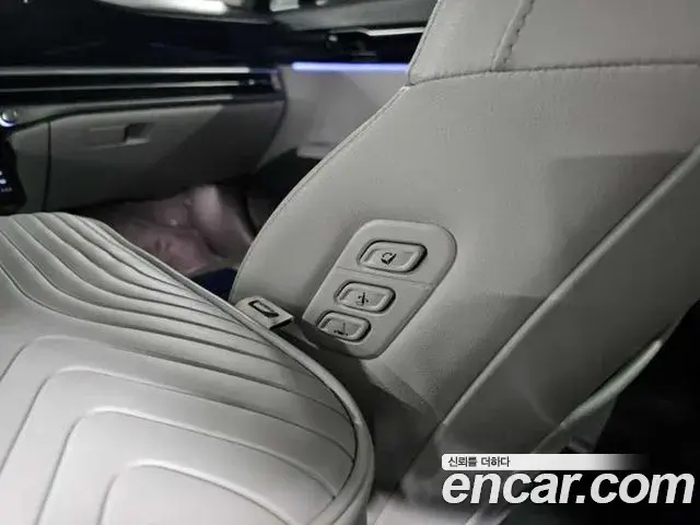Hyundai Grandeur Hybrid 2023 — ფოტო 10/20
