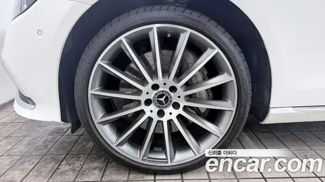 Mercedes-Benz E-Class 2023 — Şəkil 11/20