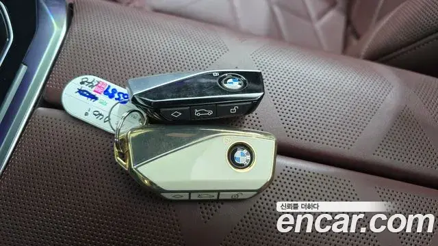 BMW 7 Series 2023 — ფოტო 15/36