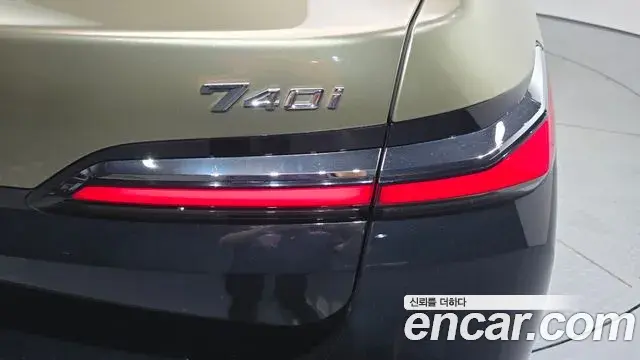 BMW 7 Series 2023 — ფოტო 14/36