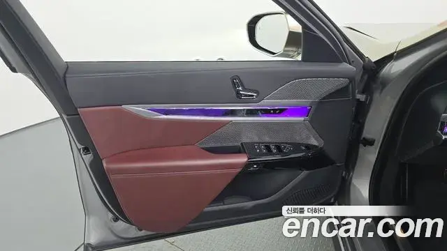 BMW 7 Series 2023 — ფოტო 36/36
