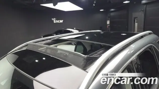 Mercedes-Benz GLE-Class 2020 — Photo 10/34