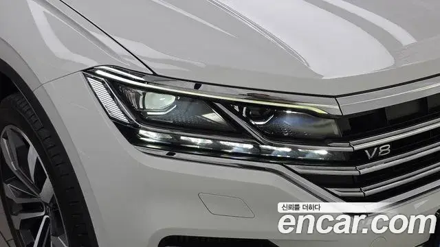 Volkswagen Touareg 2021 — Photo 21/32