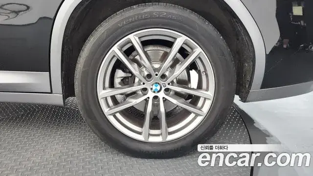 BMW X4 2020 — ფოტო 8/34