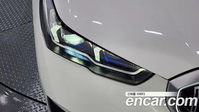 BMW 5 Series 2024 — Şəkil 17/36