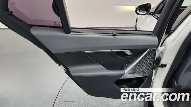BMW 5 Series 2024 — Şəkil 3/36