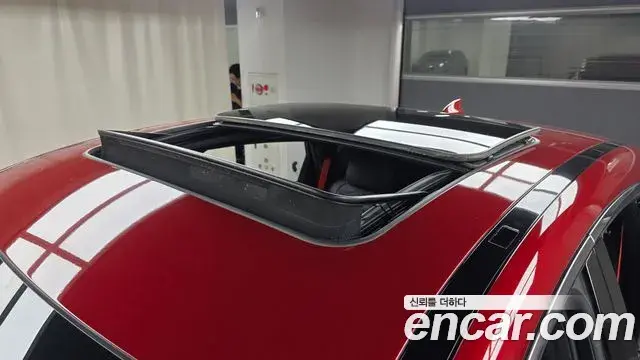 Genesis GV80 Coupe 2023 — Şəkil 1/35