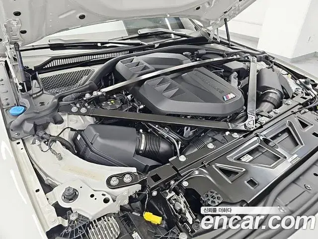BMW M4 2023 — Şəkil 16/18