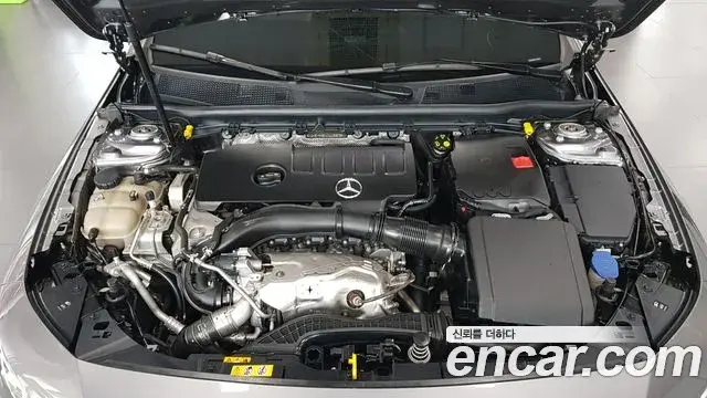 Mercedes-Benz CLA-Class 2020 — Фото 5/17