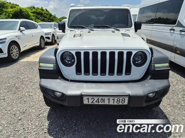 Jeep Wrangler 2023 — ფოტო 1/15