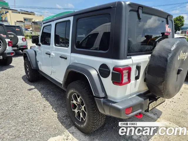 Jeep Wrangler 2023 — ფოტო 6/15