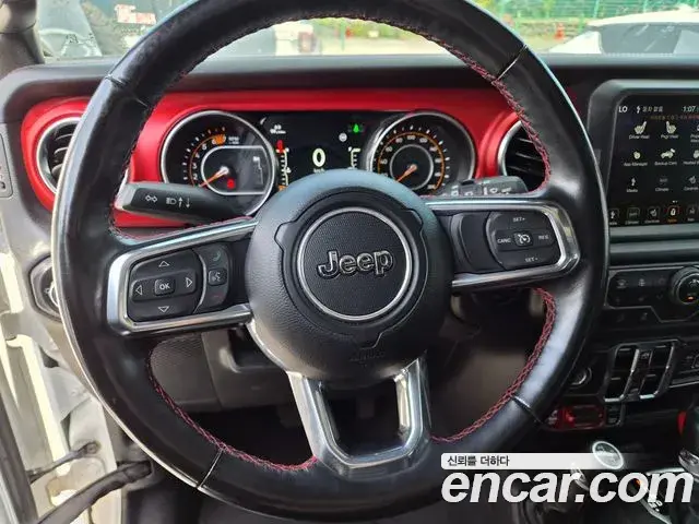 Jeep Wrangler 2023 — ფოტო 11/15