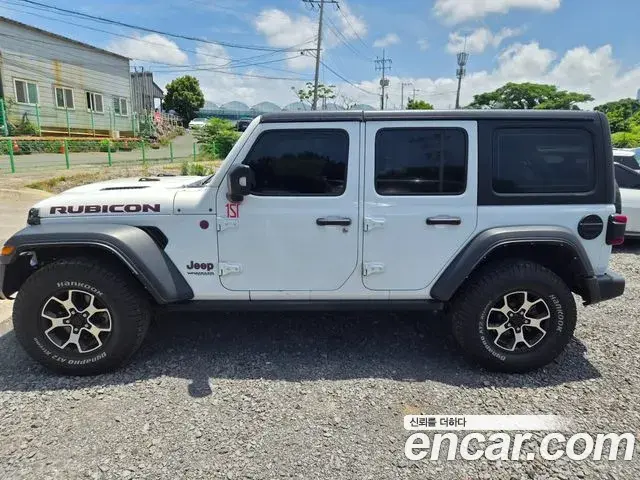 Jeep Wrangler 2021 — Photo 1/17