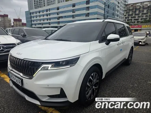 Kia Carnival 2022 — Фото 1/19