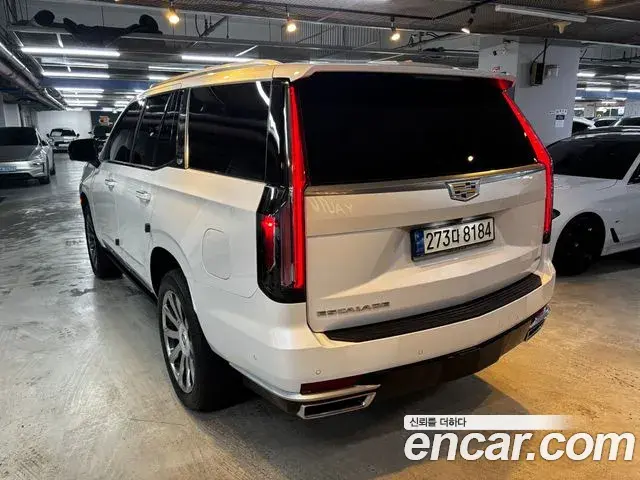 Cadillac Escalade 2021 — Photo 12/20
