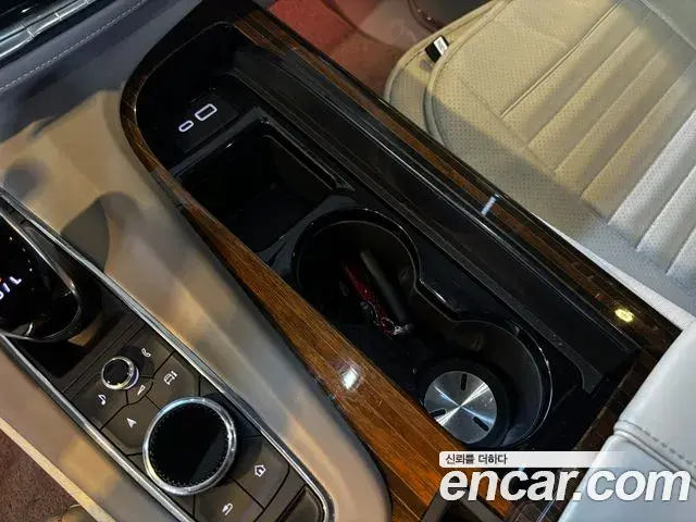 Cadillac Escalade 2021 — Photo 15/20