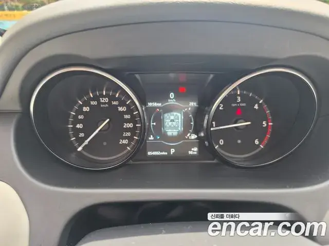 Land Rover Discovery Sport 2019 — ფოტო 17/20