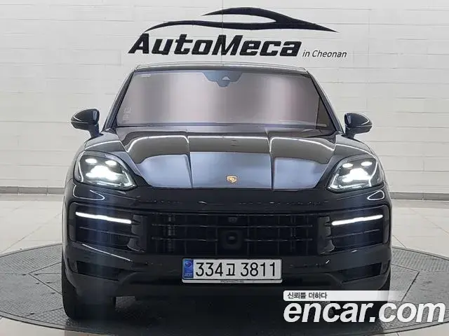 Porsche Cayenne 2025 — ფოტო 17/20