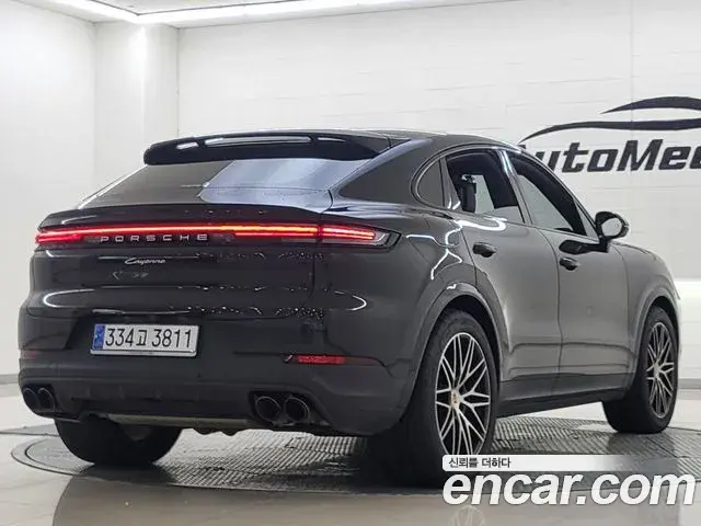 Porsche Cayenne 2025 — ფოტო 20/20