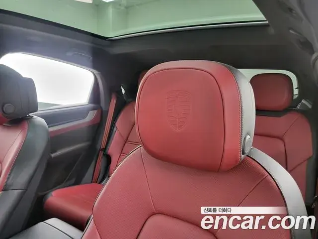 Porsche Cayenne 2025 — ფოტო 9/20