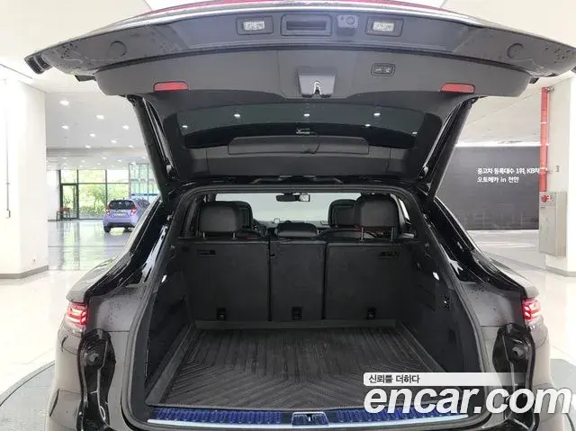 Porsche Cayenne 2025 — ფოტო 18/20