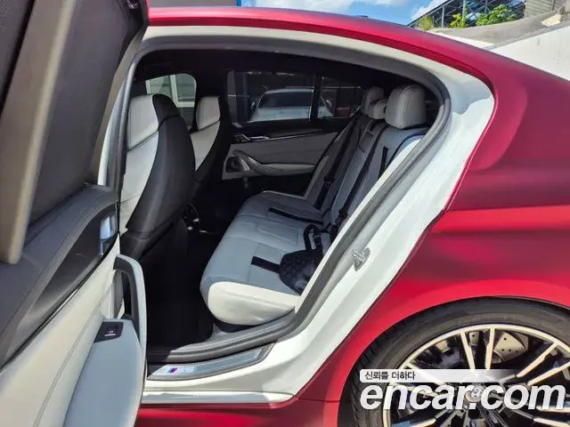 BMW M5 2020 — ფოტო 5/11