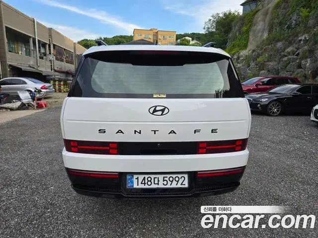 Hyundai Santa Fe 2024 — Photo 14/20