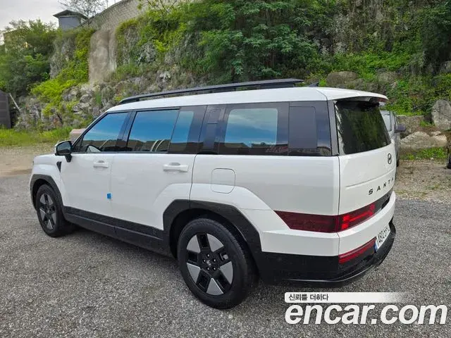 Hyundai Santa Fe 2024 — Photo 2/20