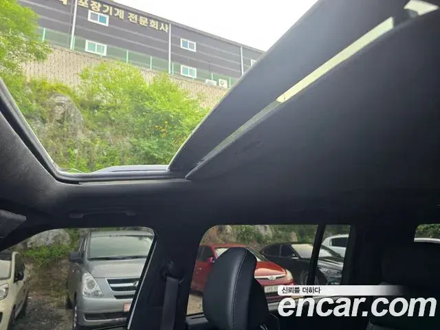 Hyundai Santa Fe 2024 — Photo 5/20