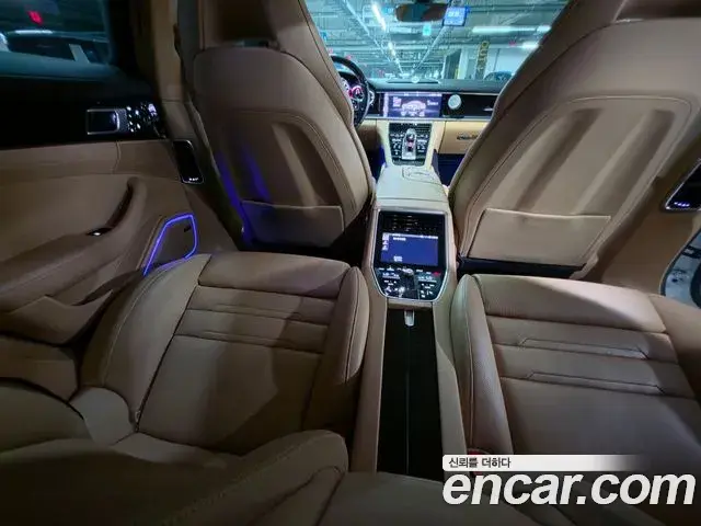 Porsche Panamera 2018 — Şəkil 10/18