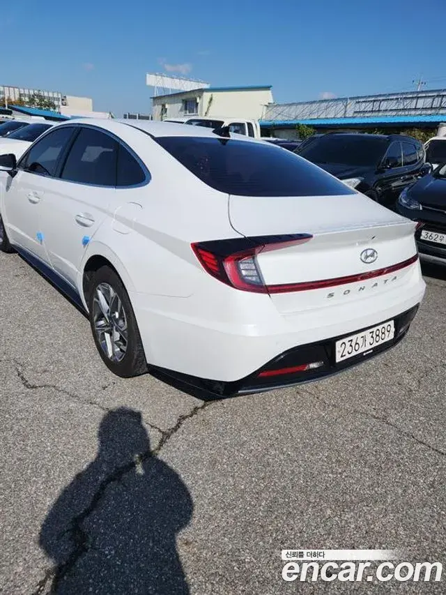 Hyundai Sonata 2022 — Фото 1/20