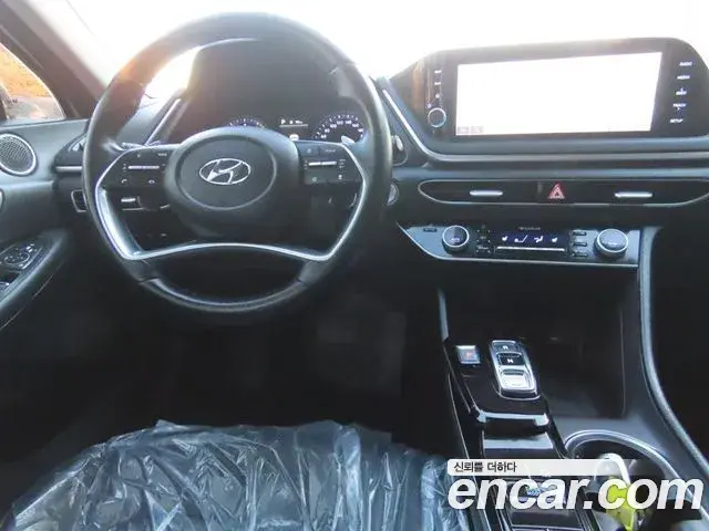 Hyundai Sonata 2022 — Фото 6/20