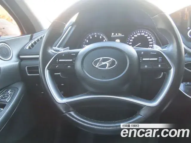 Hyundai Sonata 2022 — Фото 13/20