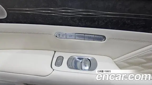 Genesis G90 2022 — Photo 39/49