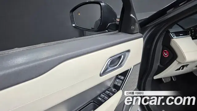 Land Rover Range Rover Velar 2019 — Photo 4/39