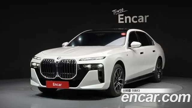 BMW 7 Series 2023 — Şəkil 1/20