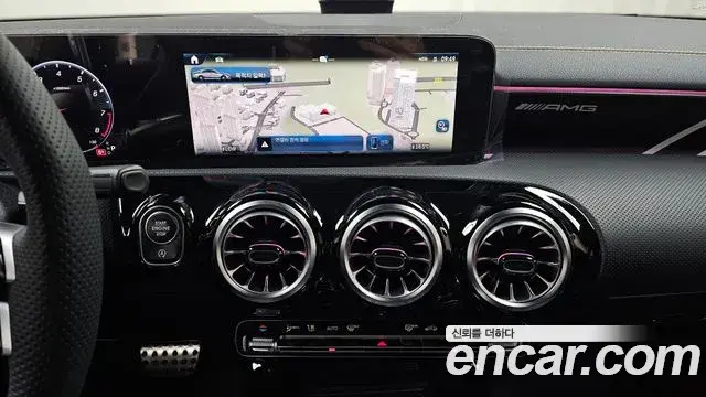 Mercedes-Benz CLA-Class 2025 — Фото 12/20