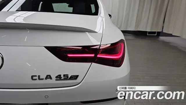 Mercedes-Benz CLA-Class 2025 — Photo 10/30