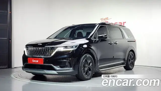Kia Carnival 2021 — ფოტო 1/20