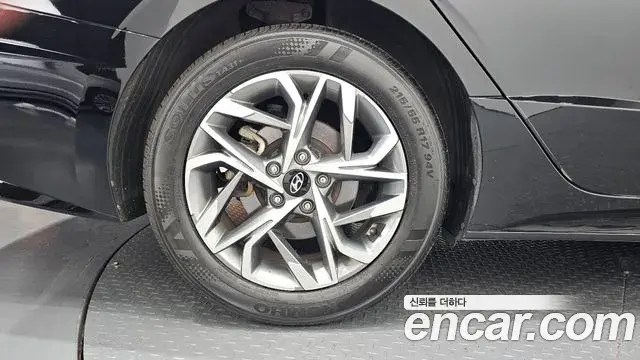 Hyundai Sonata Hybrid 2021 — Photo 23/30