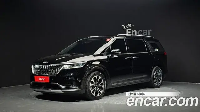 Kia Carnival 2022 — Фото 1/20