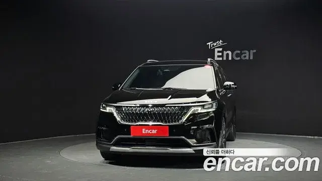Kia Carnival 2022 — Фото 3/20